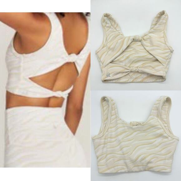 Strut This Cosmo Knotted Back Sports Bra In Sand Dollar Cream - OS Yoga Active - Picture 1 of 9